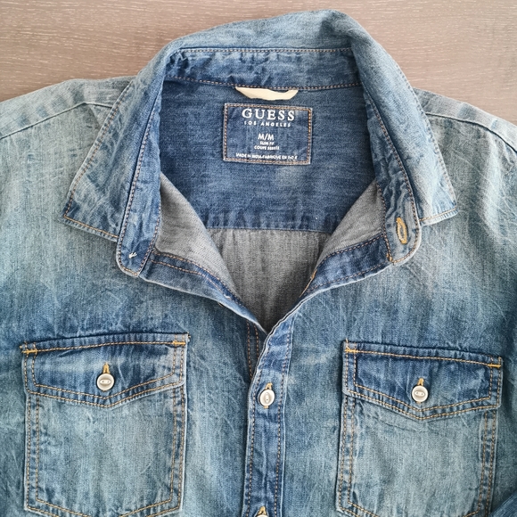 💜SALE 2/$50💜 GUESS Denim Button Down Shirt - Picture 4 of 6